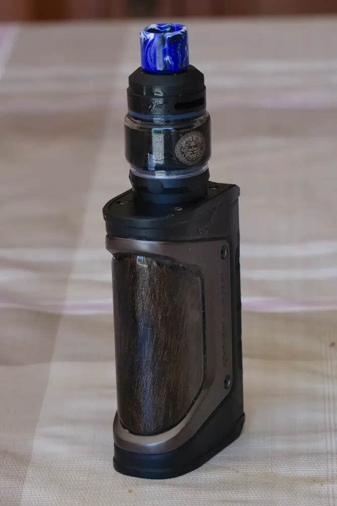 Zeus Sub-Ohm et box Legend L200 de Geek Vape